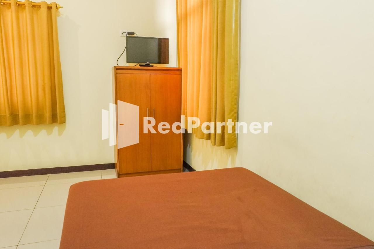 Grand Kembar Hotel Mitra Reddoorz Bandung Eksteriør bilde