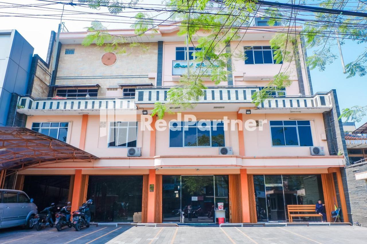 Grand Kembar Hotel Mitra Reddoorz Bandung Eksteriør bilde