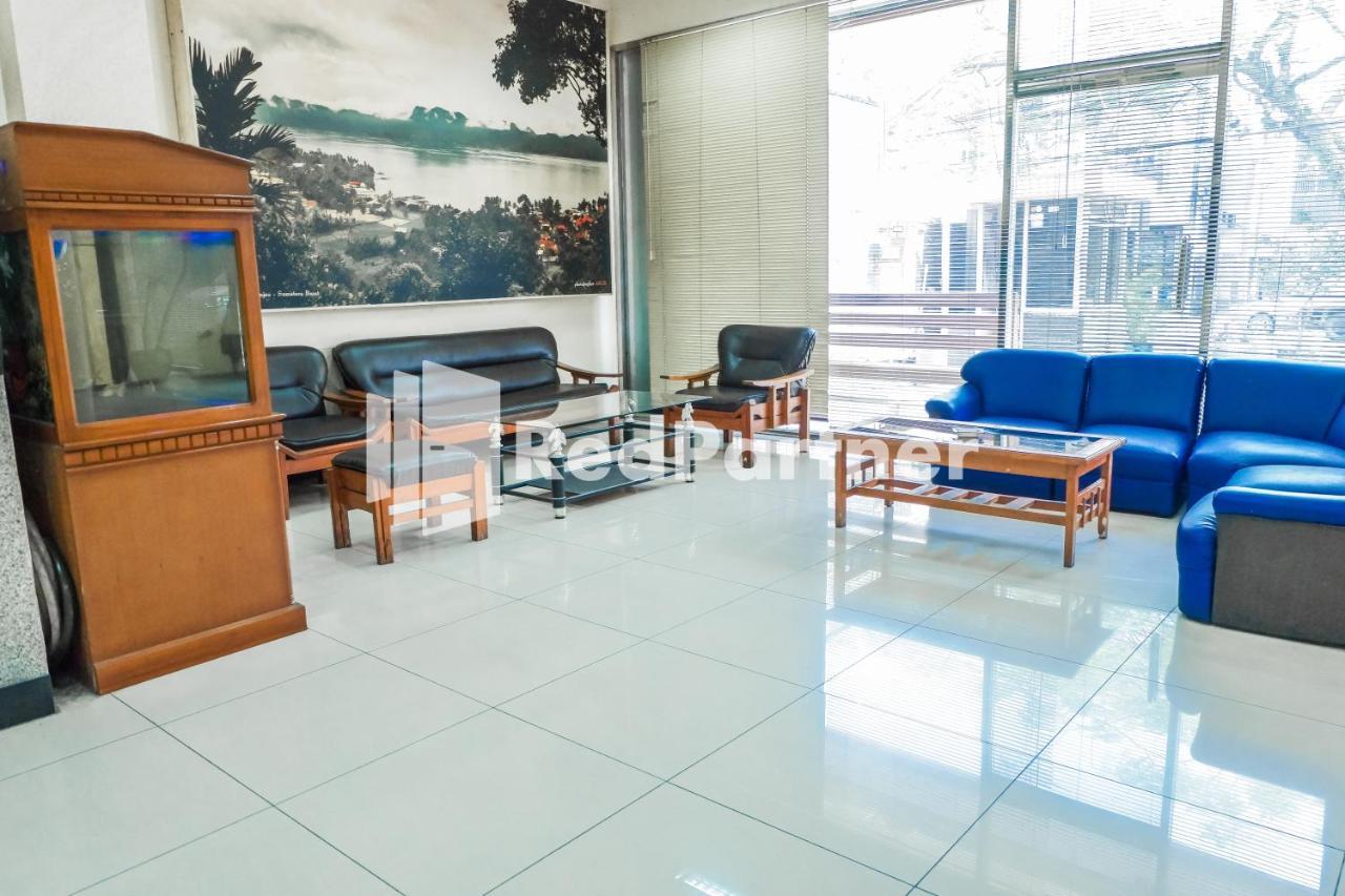 Grand Kembar Hotel Mitra Reddoorz Bandung Eksteriør bilde